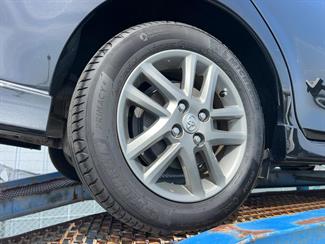 2015 Toyota COROLLA - Thumbnail