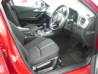 2017 Mazda Axela - Thumbnail