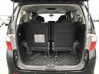 2013 Toyota Alphard - Thumbnail