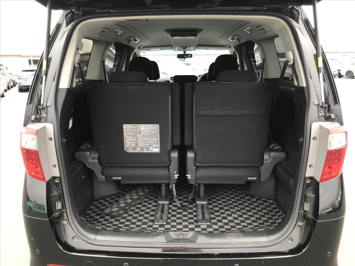 2013 Toyota Alphard