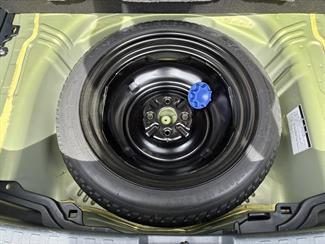 2015 Toyota Aqua - Thumbnail