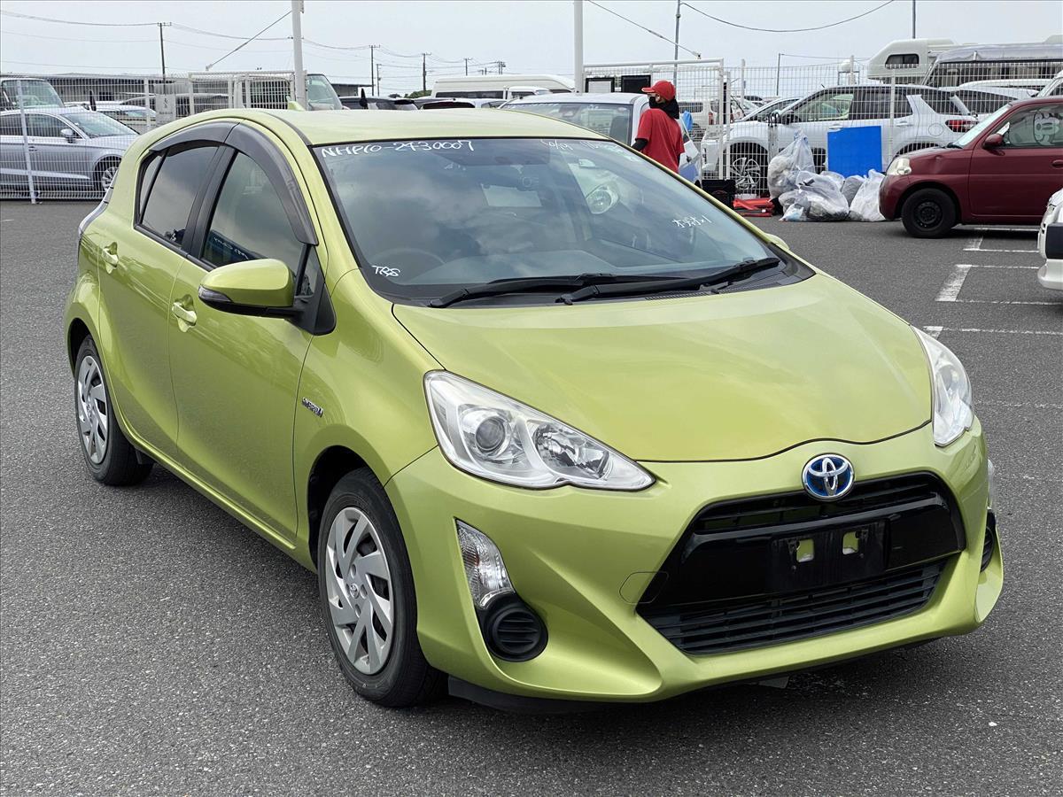 2015 Toyota Aqua