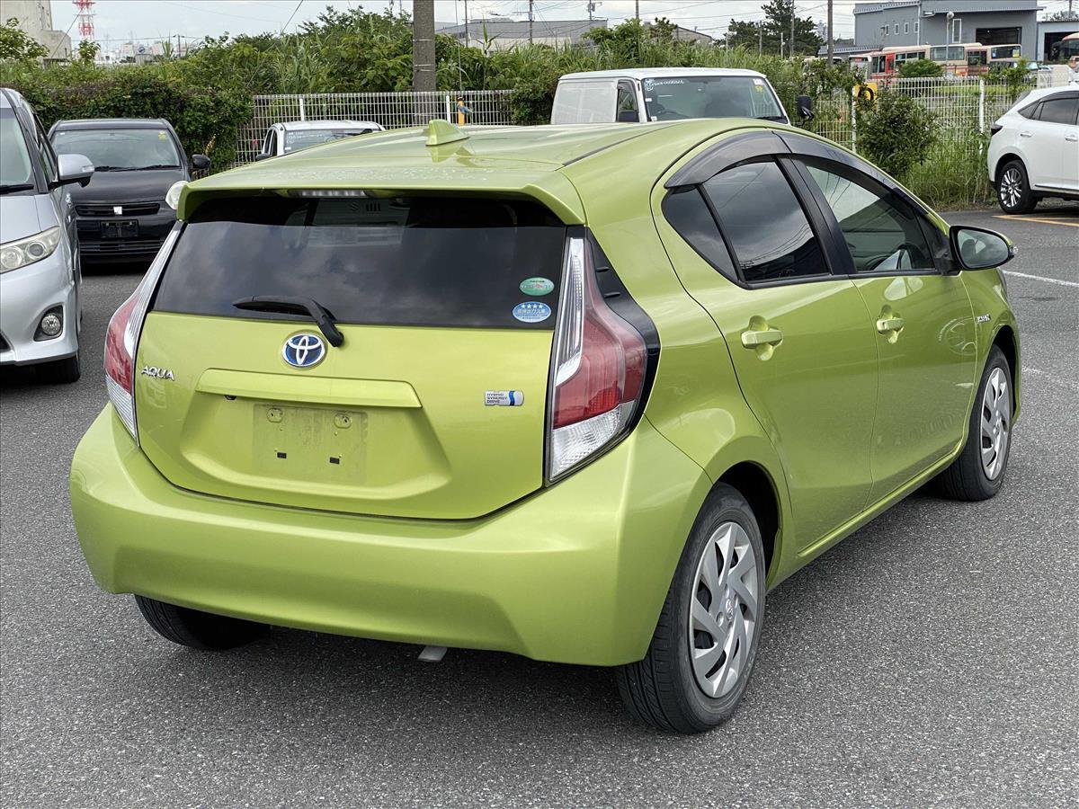 2015 Toyota Aqua
