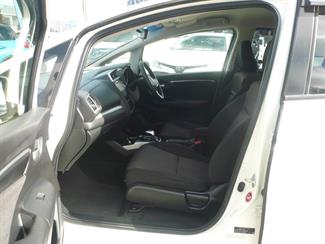 2013 Honda Fit Hybrid automatic - Thumbnail