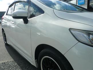 2013 Honda Fit Hybrid automatic - Thumbnail