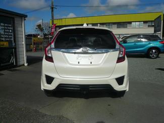 2013 Honda Fit Hybrid automatic - Thumbnail