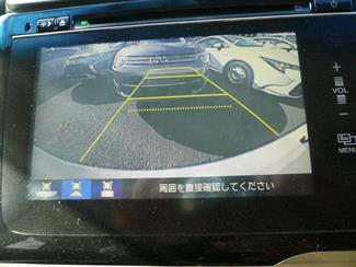 2013 Honda Fit Hybrid automatic - Thumbnail