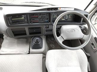 2012 Toyota Coaster - Thumbnail