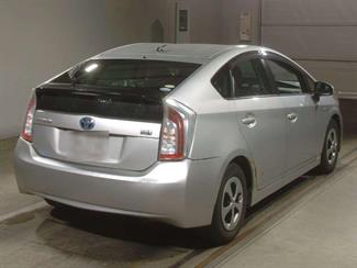 2014 Toyota Prius - Thumbnail