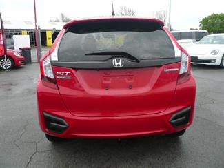 2015 Honda Fit 1500cc hybrid - Thumbnail