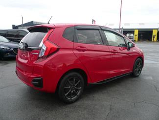 2015 Honda Fit 1500cc hybrid - Thumbnail
