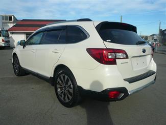 2017 Subaru OUTBACK - Thumbnail