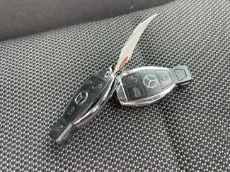 2018 Mercedes-Benz V220 D - Thumbnail