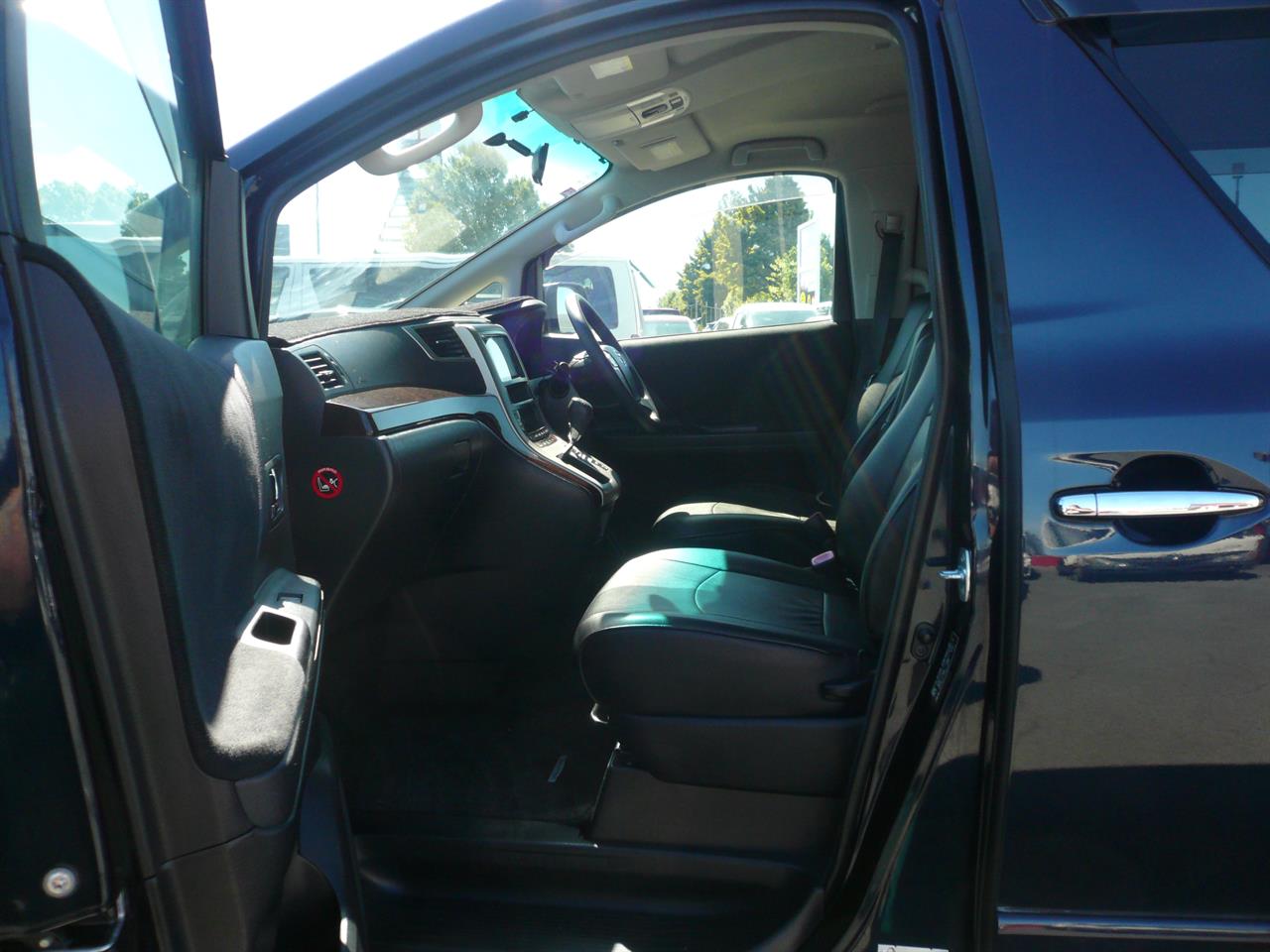 2012 Toyota VELLFIRE