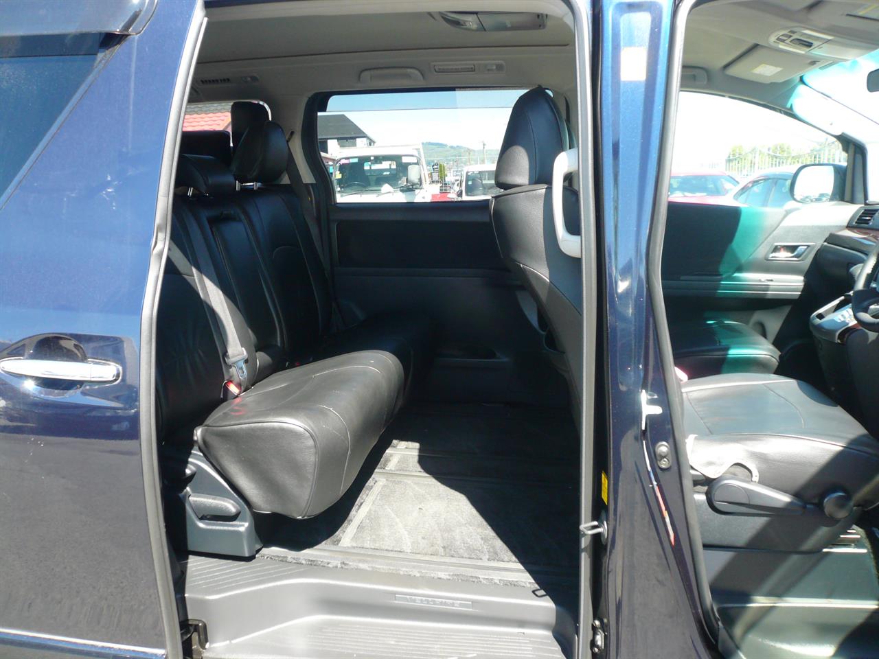 2012 Toyota VELLFIRE