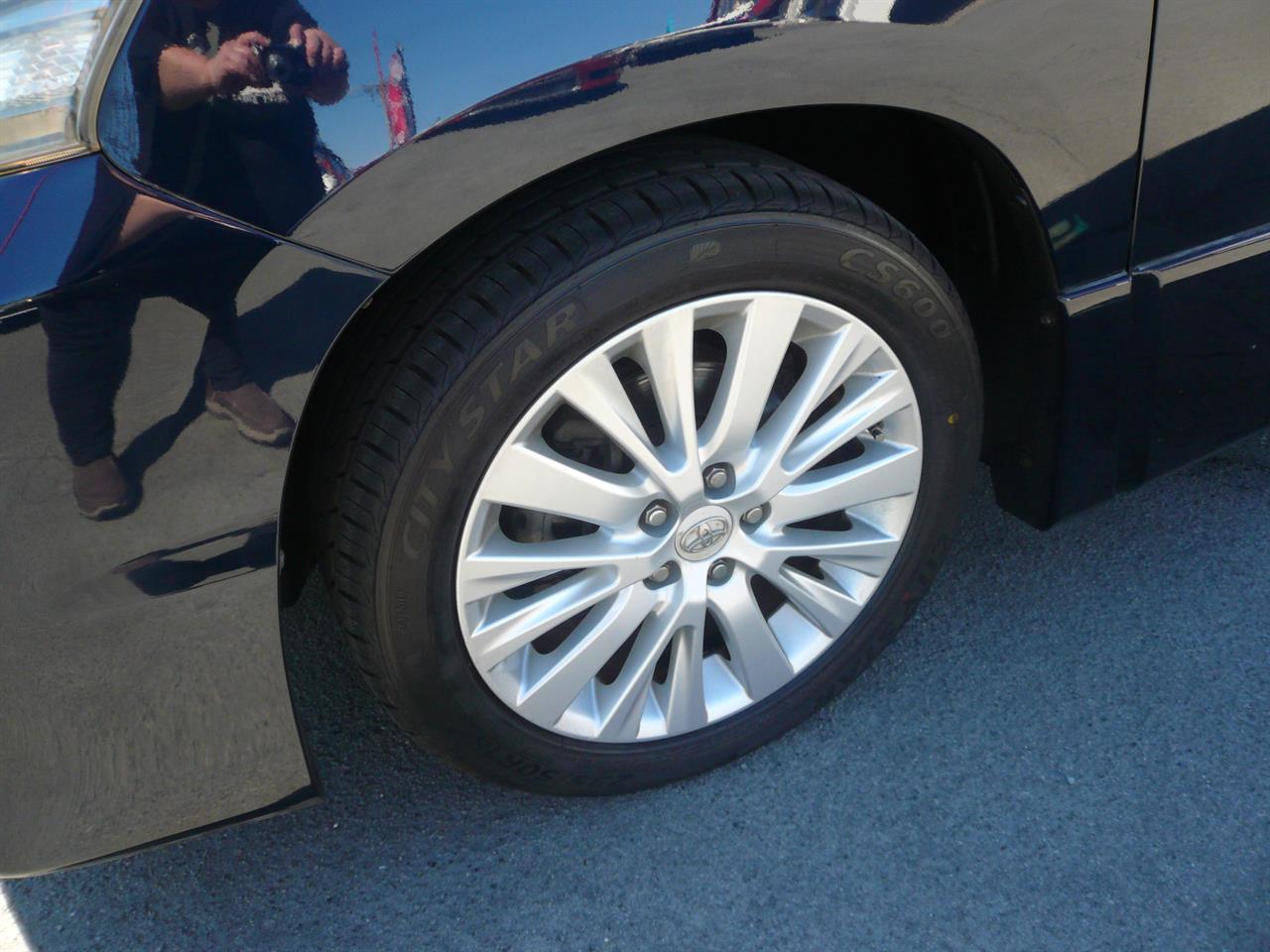 2012 Toyota VELLFIRE