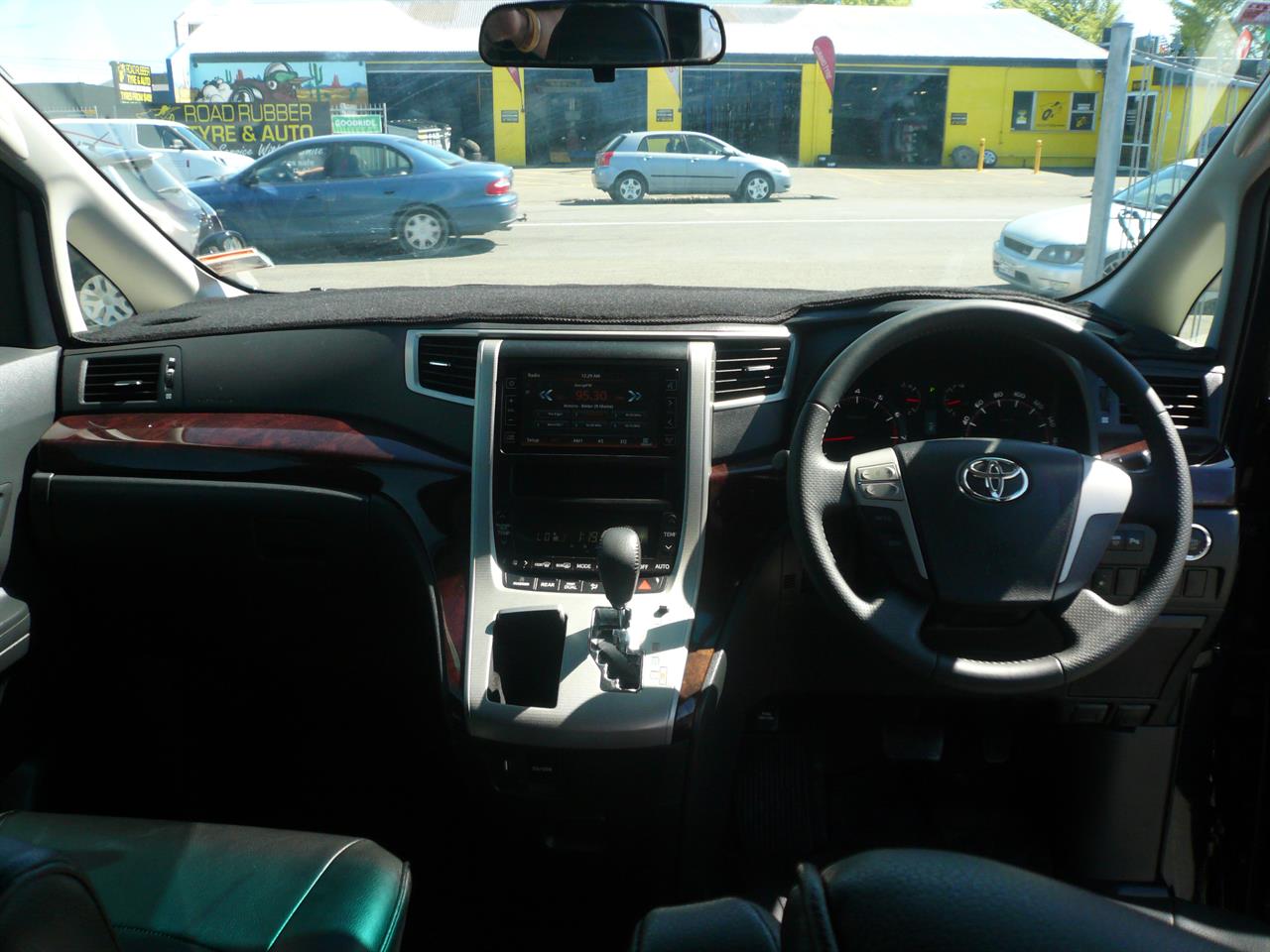 2012 Toyota VELLFIRE