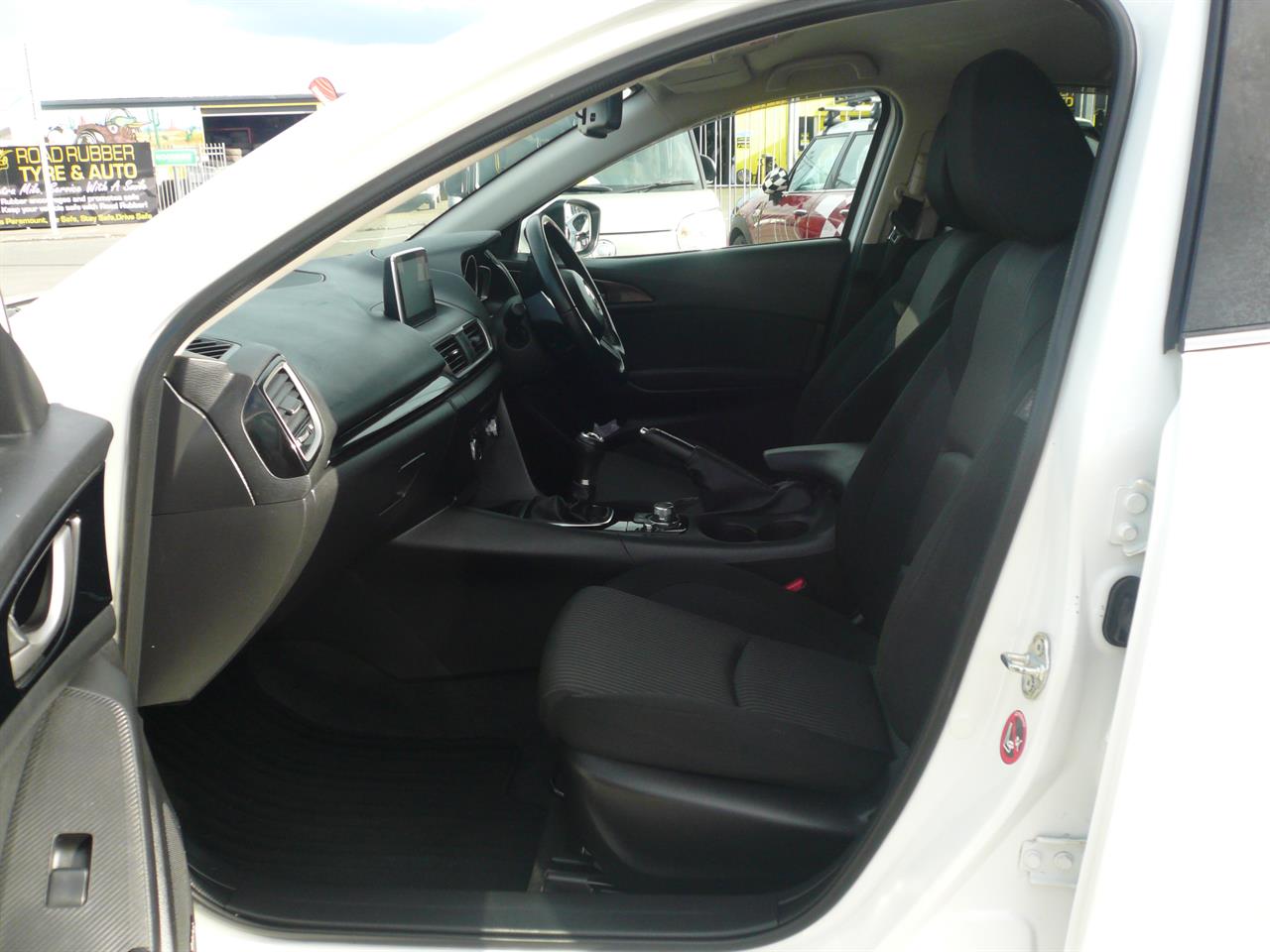 2014 Mazda Axela
