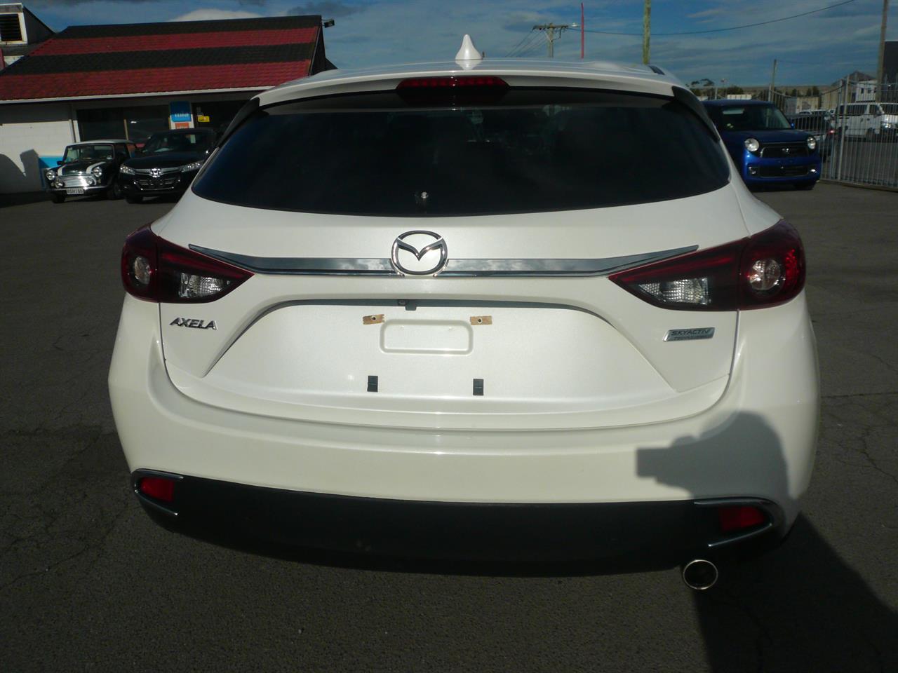2014 Mazda Axela