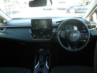 2020 Toyota COROLLA - Thumbnail