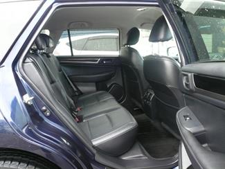 2016 Subaru OUTBACK - Thumbnail