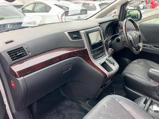 2012 Toyota Alphard - Thumbnail