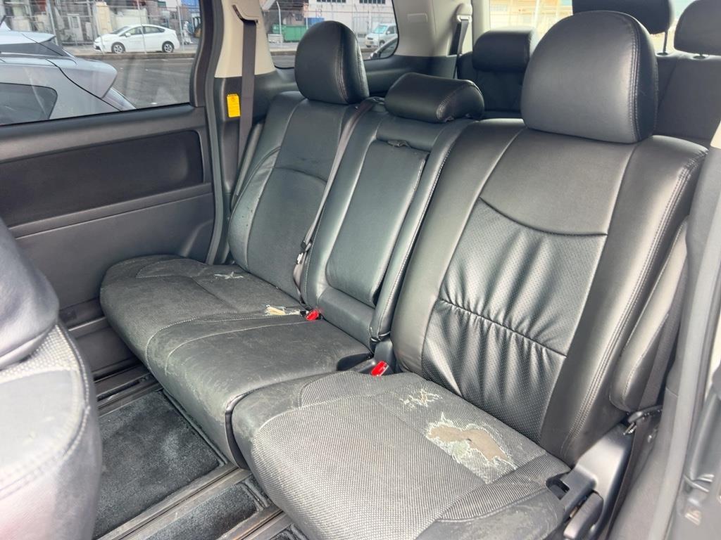 2012 Toyota Alphard