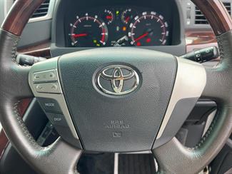 2012 Toyota Alphard - Thumbnail