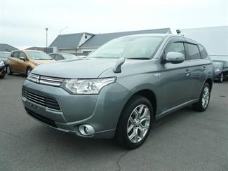 2013 Mitsubishi Outlander - Thumbnail