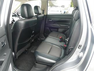 2013 Mitsubishi Outlander - Thumbnail