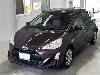 2015 Toyota Aqua - Thumbnail