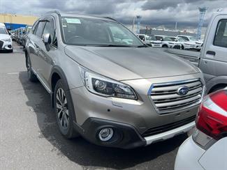 2016 Subaru OUTBACK - Thumbnail
