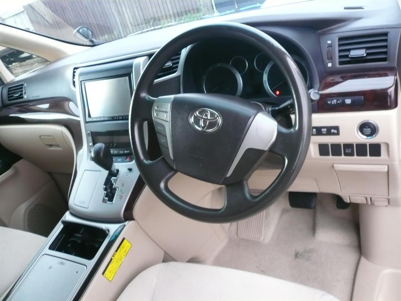 2012 Toyota VELLFIRE