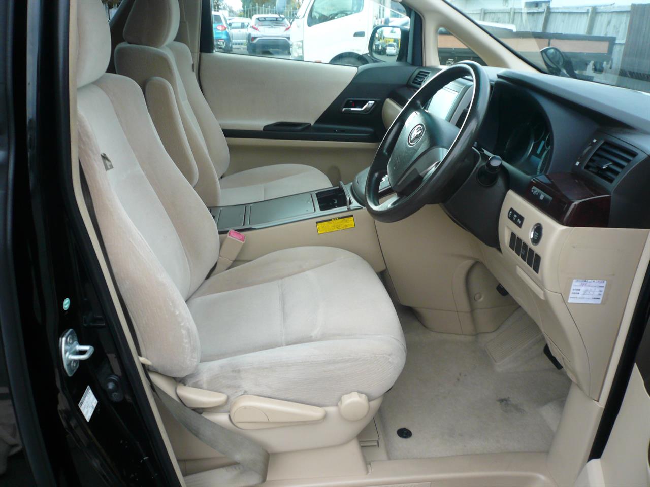 2012 Toyota VELLFIRE