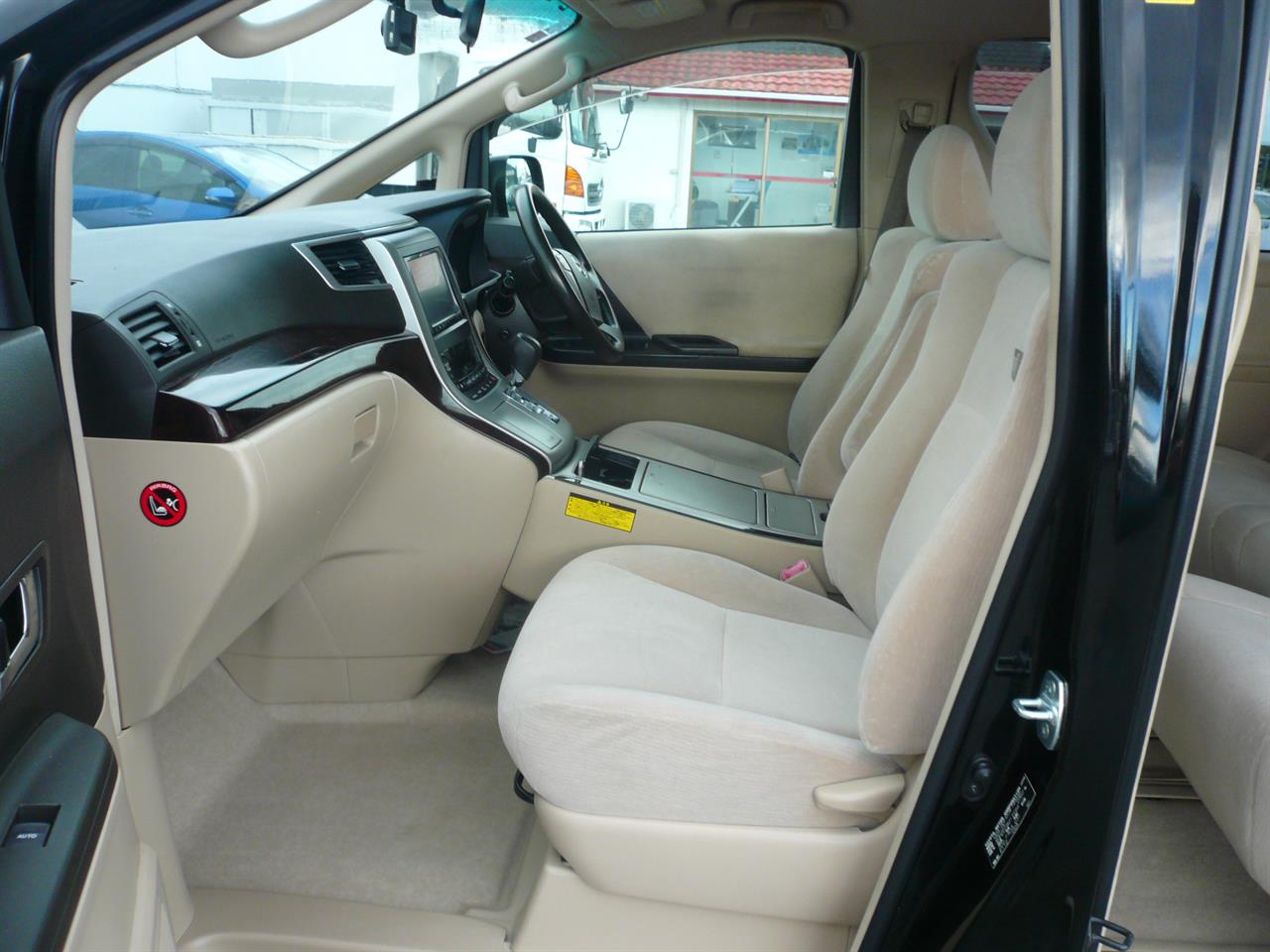 2012 Toyota VELLFIRE