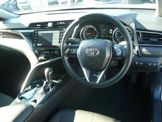 2020 Toyota Camry - Thumbnail