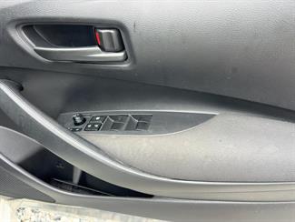 2020 Toyota COROLLA - Thumbnail