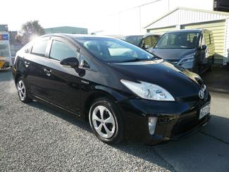 2014 Toyota Prius - Thumbnail