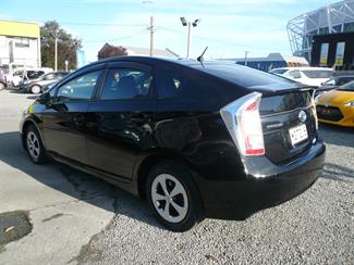 2014 Toyota Prius - Thumbnail