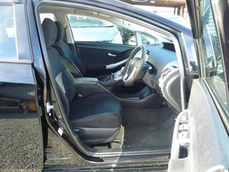 2014 Toyota Prius - Thumbnail