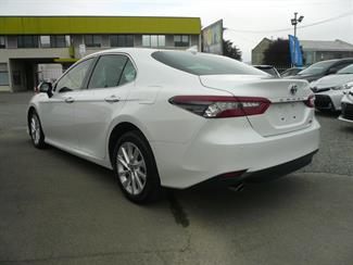 2021 Toyota Camry - Thumbnail