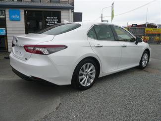 2021 Toyota Camry - Thumbnail