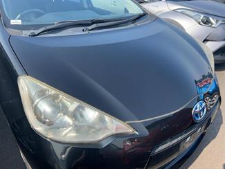 2013 Toyota Aqua - Thumbnail