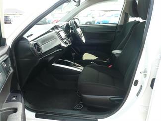 2020 Toyota COROLLA - Thumbnail