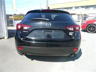 2015 Mazda Axela - Thumbnail