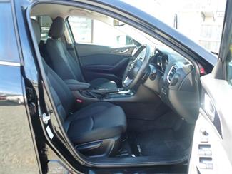 2015 Mazda Axela - Thumbnail