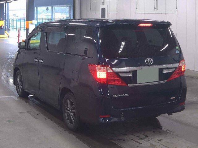 2013 Toyota Alphard