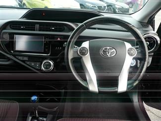 2016 Toyota Aqua - Thumbnail