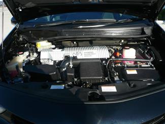 2015 Toyota Prius - Thumbnail