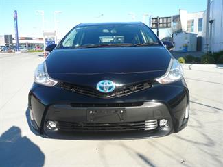 2015 Toyota Prius - Thumbnail